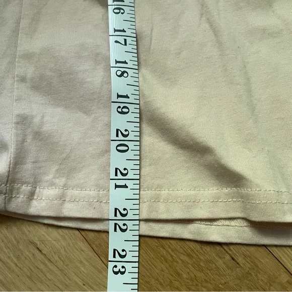 NWT Pink Korean T-Shirt with Accordion Pleated Insert - Size Medium - Picture 5 of 8